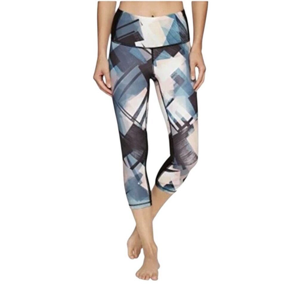 Lucy Women’s Medium Capri Om Leggings Mid-Rise Multi Geo Print Elastic Waistband